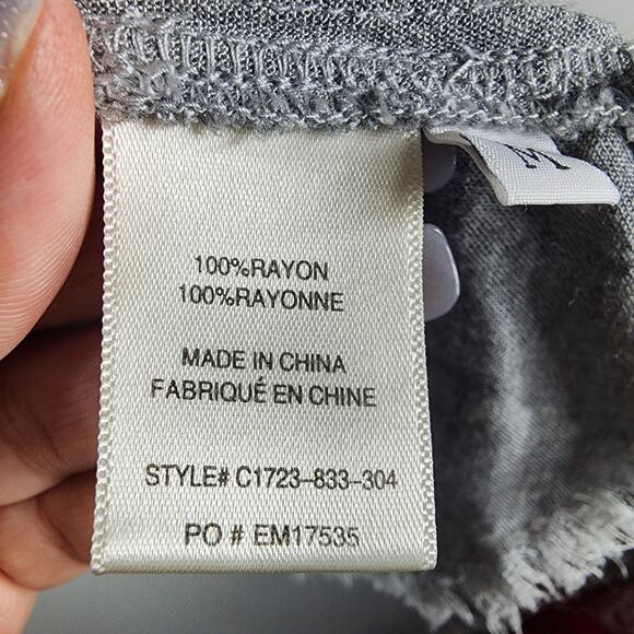 Cloth & Stone Gray Ruffled Long Sleeve Raw Edge Blouse Size Medium - Picture 3 of 7